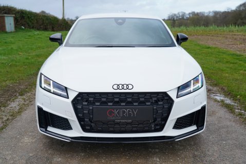 Audi TT TFSI BLACK EDITION 21