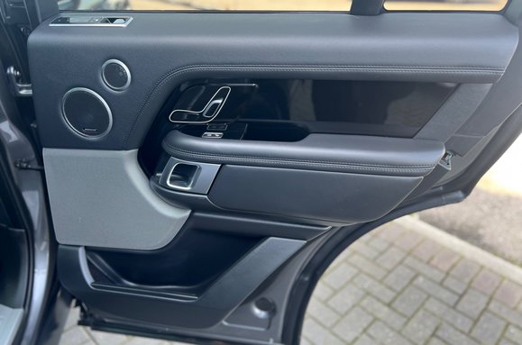 Land Rover Range Rover 3.0 SDV6 VOGUE AUTO 35