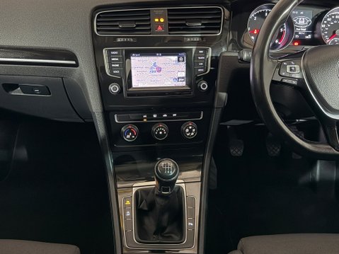 Volkswagen Golf GT TDI BLUEMOTION TECHNOLOGY 14