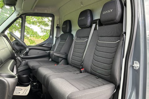 Iveco Daily 35C18H 3750WB Chassis Cab 3