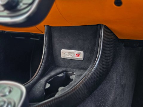 McLaren 570S 3.8 570s Coupe Semi-Auto 2dr 9