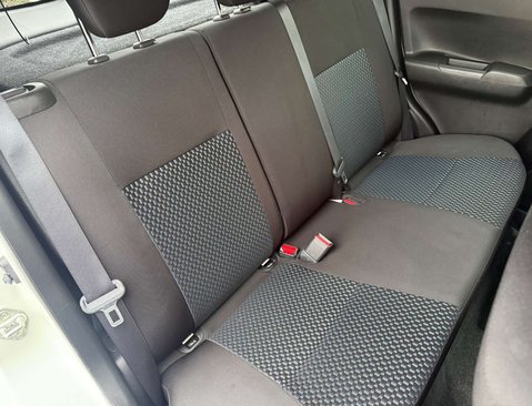 Suzuki Ignis 1.2 Ignis SZ3 DualJet MHEV 5dr 34