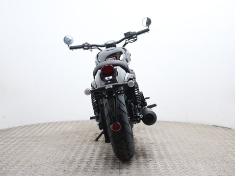 Keeway V-Cruise 125 11