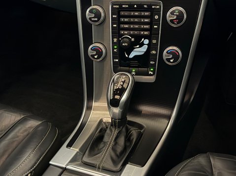 Volvo XC60 D4 R-DESIGN LUX NAV 13