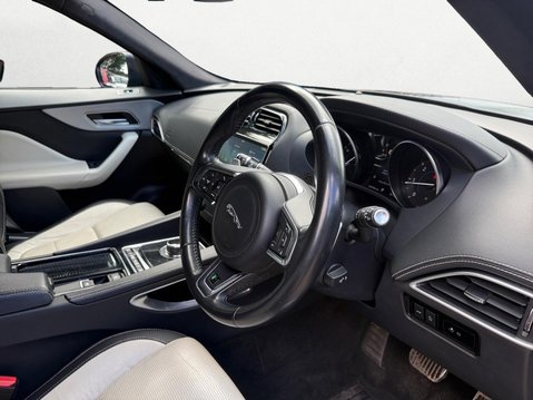 Jaguar F-Pace 2.0 D180 R-Sport Auto AWD Euro 6 (s/s) 5dr 17
