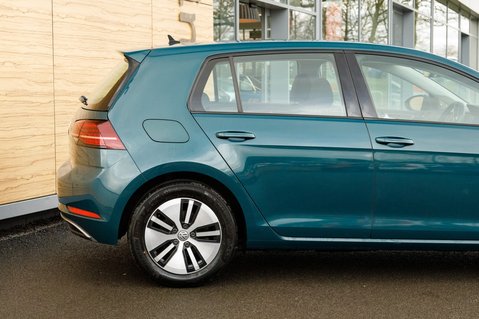 Volkswagen Golf E-GOLF 7