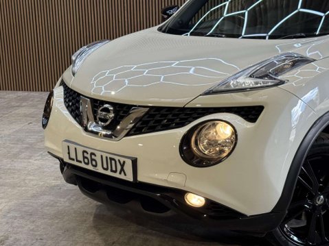 Nissan Juke 1.6 Juke N-Connecta CVT 5dr 44