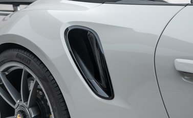 Porsche 911 Turbo S Cabriolet (992) 45