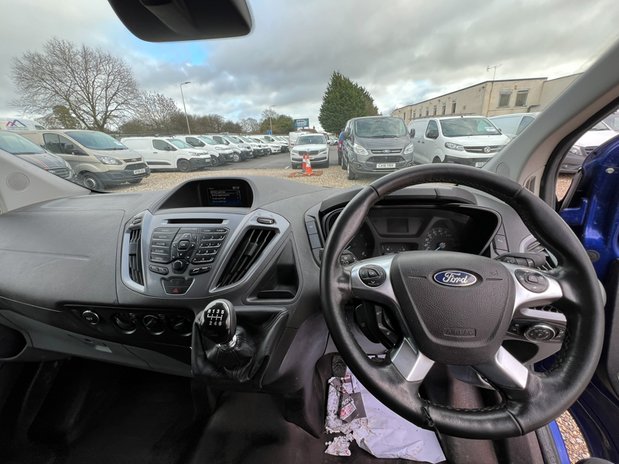 Ford Transit Custom LWB L2H1 290 Limited Air Con Cruise EURO 6 NO VAT 41