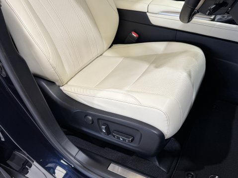 Lexus RX 450H Premium Sport Edition 58