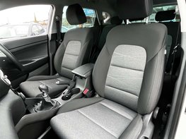 Hyundai TUCSON 1.6 Tucson SE Nav GDi 2WD 5dr 60