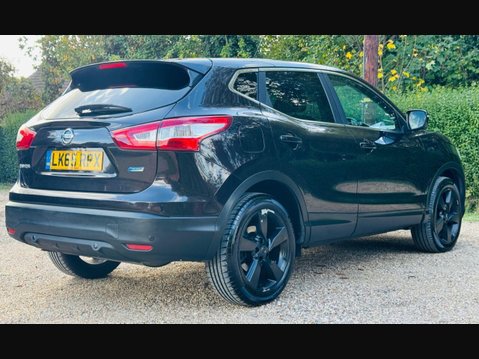 Nissan Qashqai 1.5 dCi n-tec SUV 5dr Diesel Manual 2WD Euro 6 (s/s) (110 ps) 9
