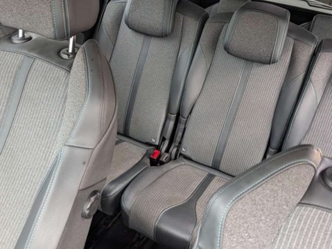 Peugeot 5008 1.2 5008 Allure Premium PureTech S/S 5dr 4