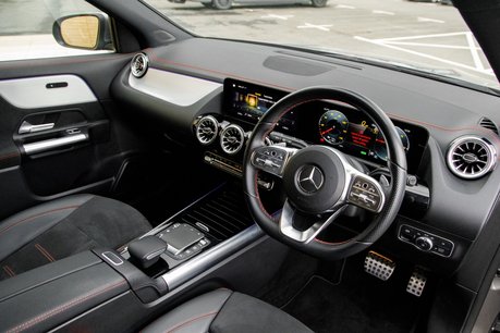 Mercedes-Benz EQA EQA 350 4MATIC AMG LINE