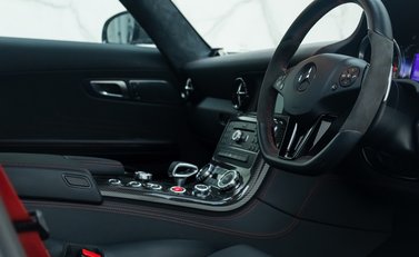 Mercedes-Benz SLS AMG GT 15