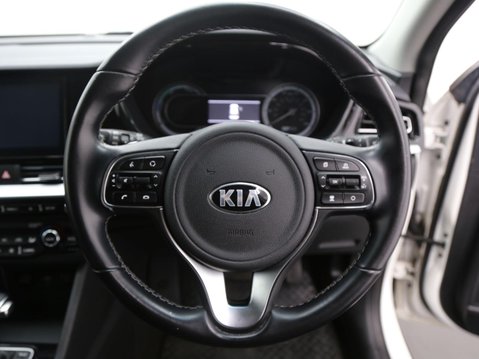 Kia Niro 1.6 GDi 2 DCT Euro 6 (s/s) 5dr 10