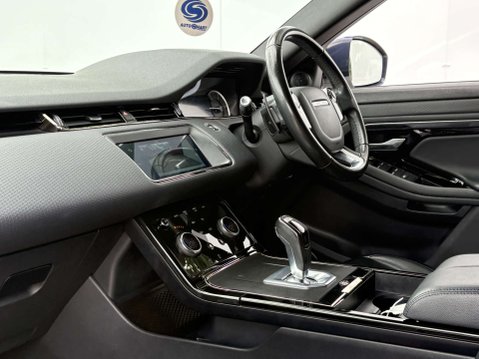 Land Rover Range Rover Evoque 2.0 Range Rover Evoque R-Dynamic S D Auto 4WD 5dr 64