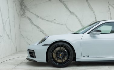 Porsche 911 Carrera GTS (992) 34