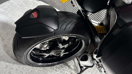 Ducati Multistrada 1200 1200 S Adventure Bike 2015 only 7K full Ducati history 9