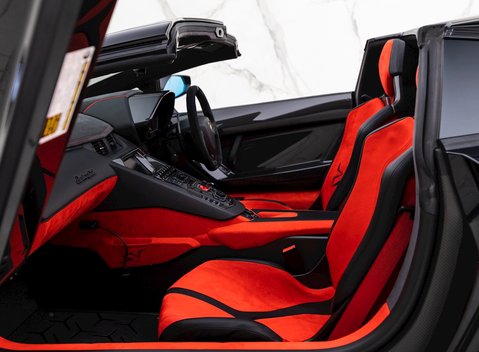 Lamborghini Aventador SV LP 750-4 Roadster 16