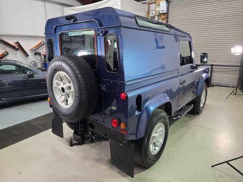 Land Rover Defender 2.5 TD5 County Hard Top SUV SWB 3dr 14