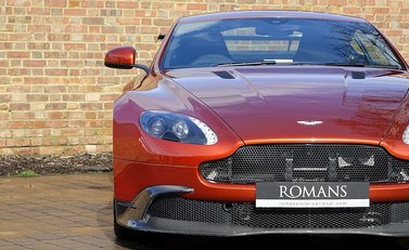 Aston Martin Vantage GT8 30