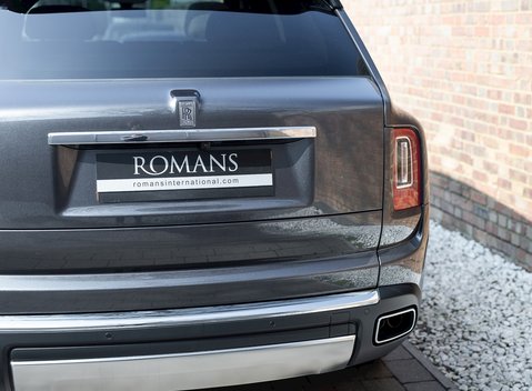 Rolls-Royce Cullinan 33