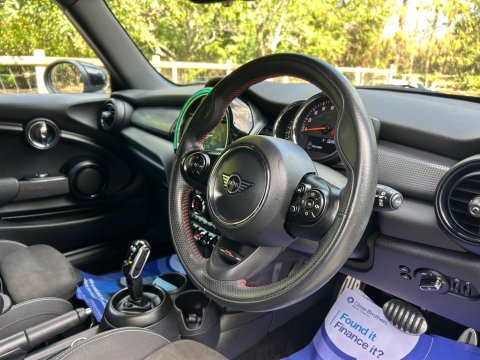 Mini Hatch 1.5 Cooper Sport Steptronic Euro 6 (s/s) 3dr 16