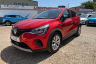 Renault Captur ICONIC TCE.. 3 MAIN DEALER SERVICES.. 1 PREVIOUS KEEPER.. STUNNING EXAMPLE 16