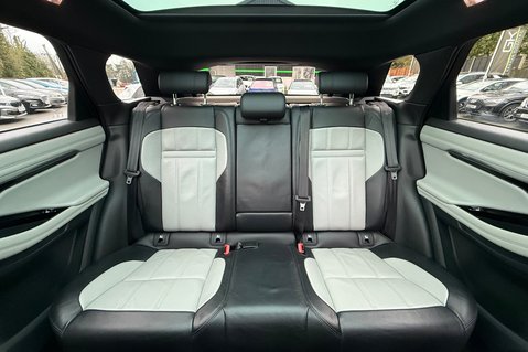 Land Rover Range Rover Evoque FIRST EDITION MHEV - PAN ROOF - NOLITA GREY - TWO TONE LEATHER - HIGH SPEC 13