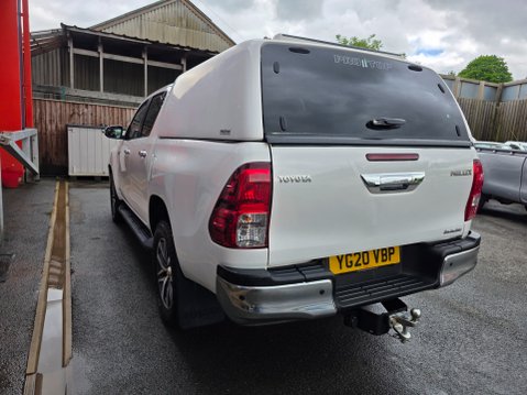 Toyota Hilux INVINCIBLE 4WD D-4D DCB AUTO 6