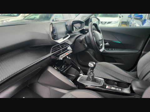 Peugeot 2008 PURETECH S/S ALLURE PREMIUM 12