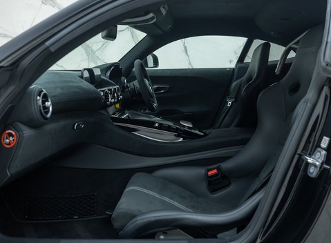 Mercedes-Benz Amg GT BLACK SERIES 18