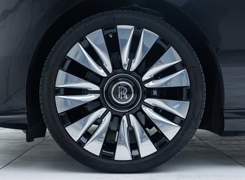 Rolls-Royce Spectre 13