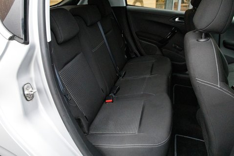 Peugeot 208 PURETECH S/S ALLURE 33