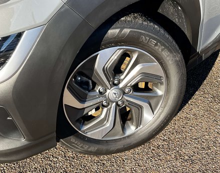 Hyundai KONA 1.6 Kona SE Connect GDi HEV Semi-Auto 5dr 3