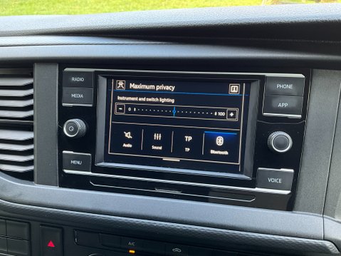 Volkswagen Transporter T30 TDI P/V STARTLINE 22