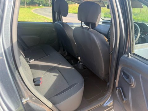 Dacia Duster 1.6 SCe Ambiance SUV 5dr Petrol Manual Euro 6 (s/s) (115 ps) 18