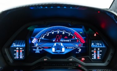 Lamborghini Aventador S LP 740-4 17