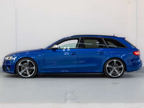 Audi RS4 4.2 RS 4 FSI Quattro Auto 4WD 5dr 10