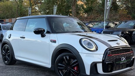 Mini Hatch JOHN COOPER WORKS - NANUQ WHITE - MINI SERVICE HISTORY 