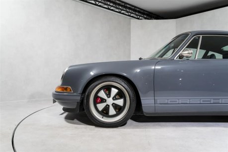 Porsche 911 SINGER 911 CLASSIC ' THE SUSSEX COMMISSION' 9