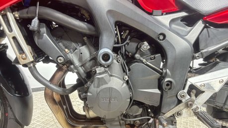 Yamaha FZ FAZER 2006 41K RUNNING COMMUTER PROJECT BIKE 600CC 7