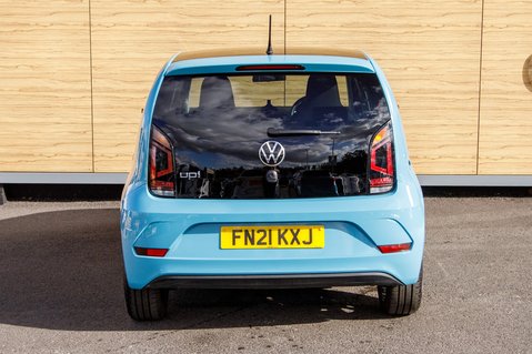 Volkswagen Up BLACK EDITION 6