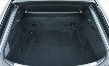 Mercedes-Benz Amg GT 63 S 4-Door 36