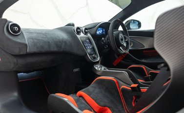 McLaren 620R 17