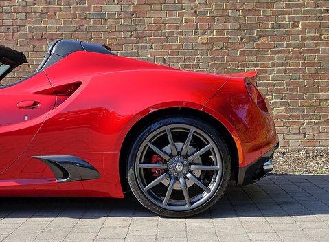 Alfa Romeo 4C Spider 14