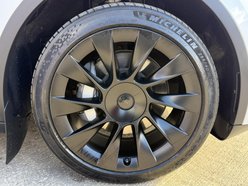 Tesla Model Y (Dual Motor) Long Range SUV 5dr Electric Auto 4WDE (384 bhp) 14