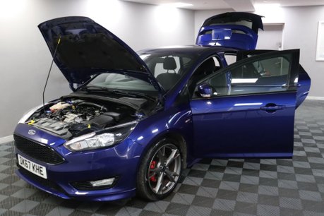 Ford Focus ST-LINE X 16