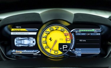 Ferrari LaFerrari 16